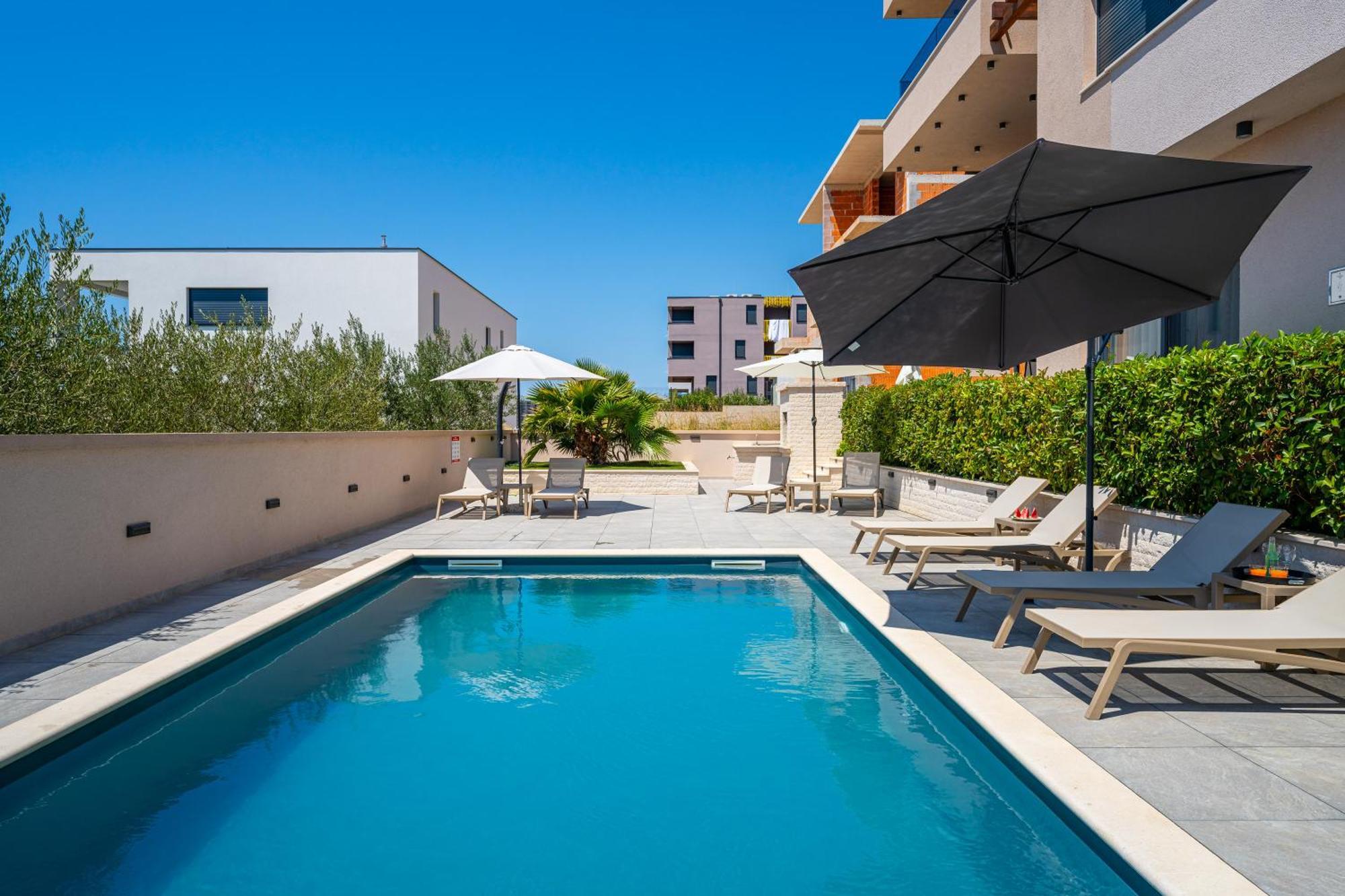Sea Bay View Apartment - Appartement Avec Piscine Et Magnifique Vue Sur Mer Sveti Filip i Jakov Ngoại thất bức ảnh