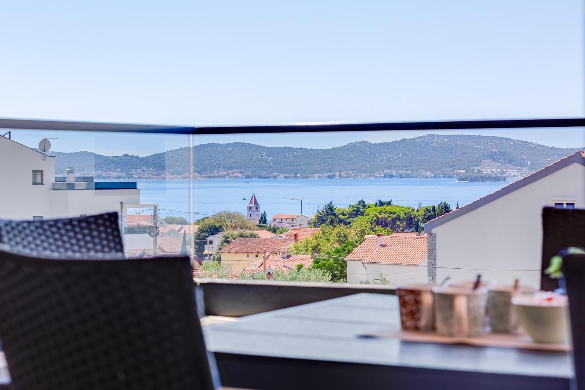 Sea Bay View Apartment - Appartement Avec Piscine Et Magnifique Vue Sur Mer Sveti Filip i Jakov Ngoại thất bức ảnh