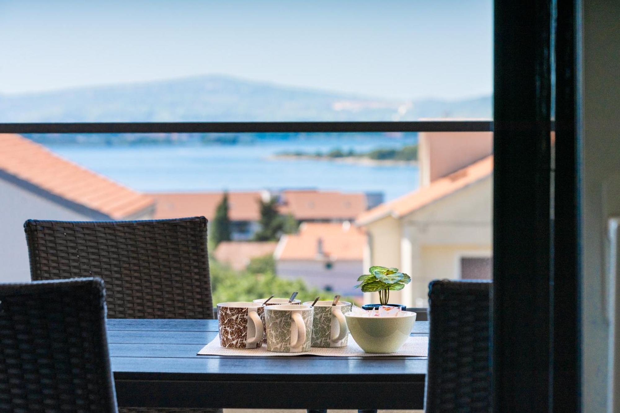 Sea Bay View Apartment - Appartement Avec Piscine Et Magnifique Vue Sur Mer Sveti Filip i Jakov Ngoại thất bức ảnh